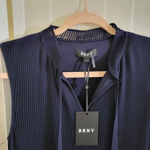 DKNY Navy Pleated Dress 6 New - Picture 6 of 8